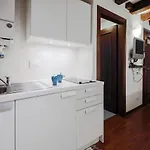 Wonderful studio Wi-Fi AC