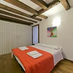 Wonderful studio Wi-Fi AC